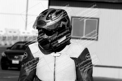 media/Oct-09-2022-SoCal Trackdays (Sun) [[95640aeeb6]]/Around the Pits/